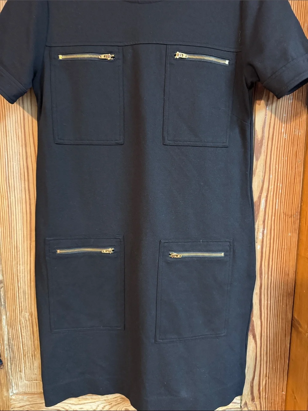 J. Crew 6 Black Short-Sleeve Shift Dress with Gold Zippers pockets on front